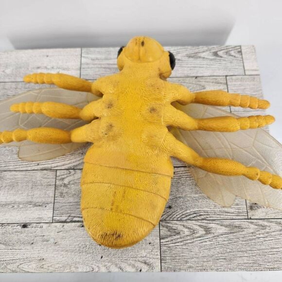 Vintage 1997 TM Giant PVC / Rubber Bumble BEE Yellow Jacket 13" Figure - Picture 10 of 10